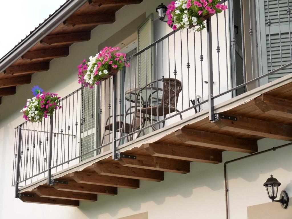B&B Mario & Mario Trezzo Tinella Buitenkant foto